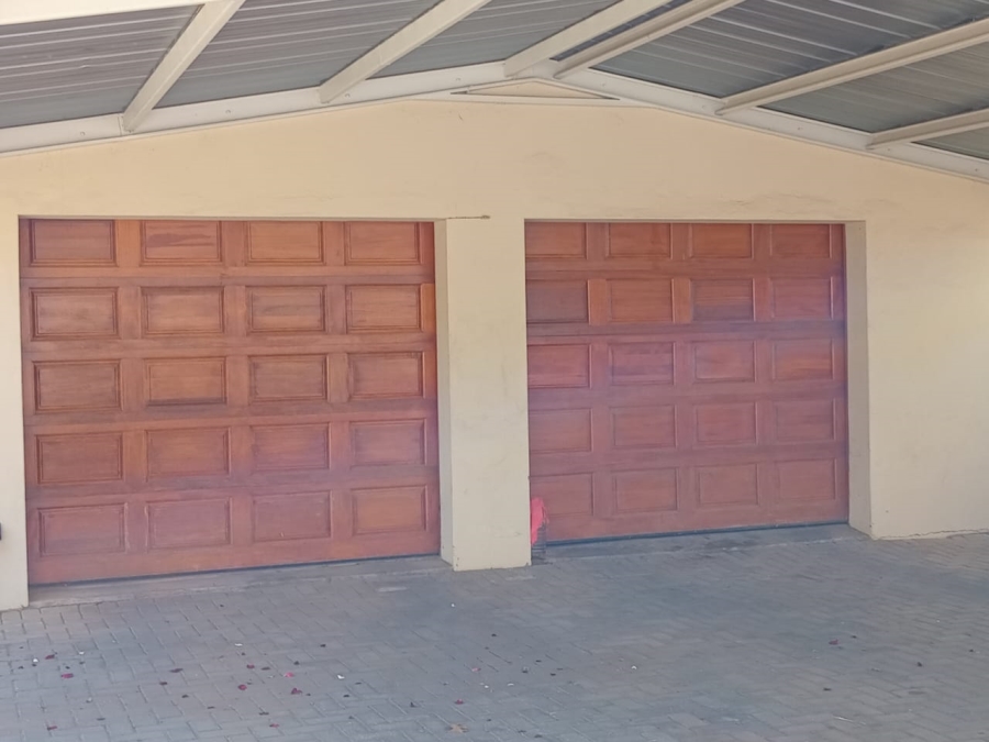 4 Bedroom Property for Sale in Jan Cillierspark Free State